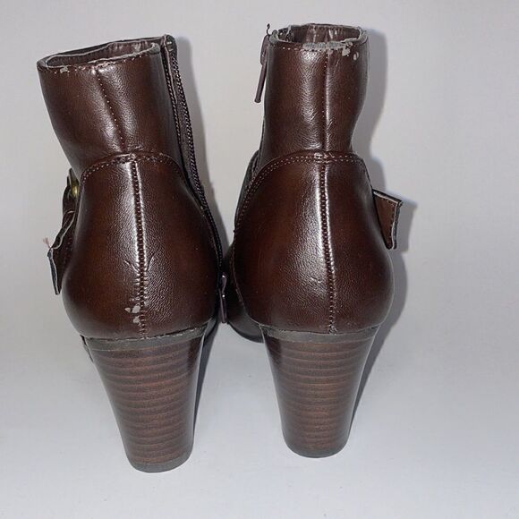 Nine West booties, Size 6 - Picture 5 of 6